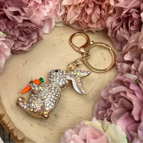 Silver Crystal Bunny Rabbit with Carrot Keychain Charm - Picture 6 of 16